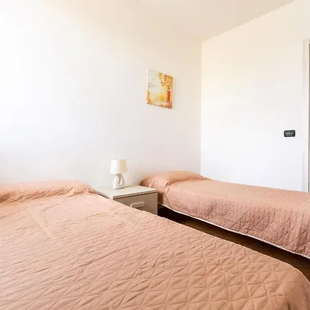 Residence La Grotta Apartment
